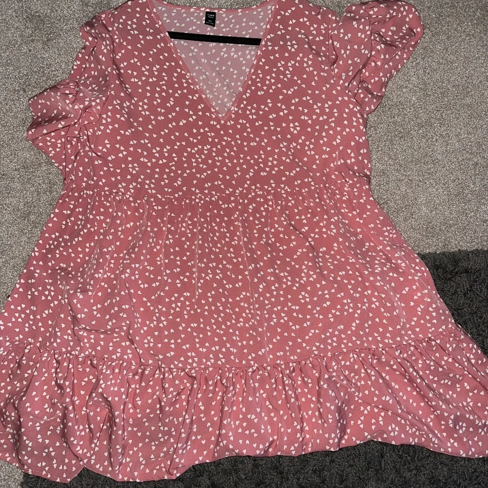Dress - Picture 2 of 2